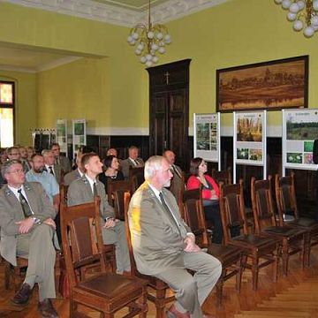 Grafika Leśna konferencja w Chojnicach