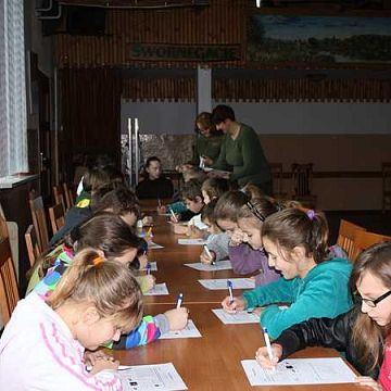 Tropami zwierząt Grafika Tropami zwierząt