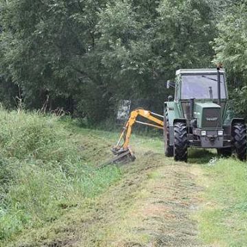 Grafika Konserwacja systemu nawadniającego łąki w Lasce